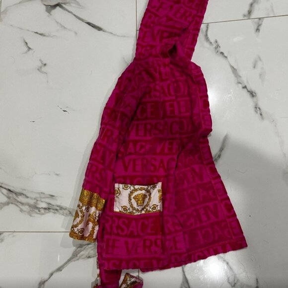Pink Versace short robe size small terry cloth Versace logo monogram print belt - Picture 5 of 5